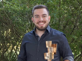Gewinner Kulturpreis mit Pokal