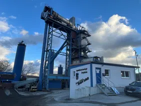 Interessanter Einblick: Die Studierenden besuchten das Asphaltmischwerk (Foto: THI).