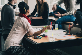 Unterstützung bei der Zukunftsplanung: Die Master-Talks an der THI helfen, die richtige Entscheidung zu treffen (Symbolbild: Pixabay).