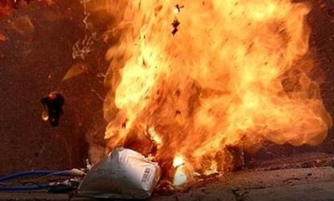 ©THI Brand einer Lithium-Ionen Pouch-Zell durch Überladung